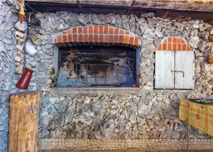 Apartment In 15344 *