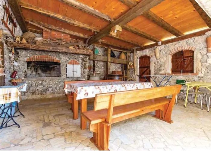 In 15344 Novi Vinodolski